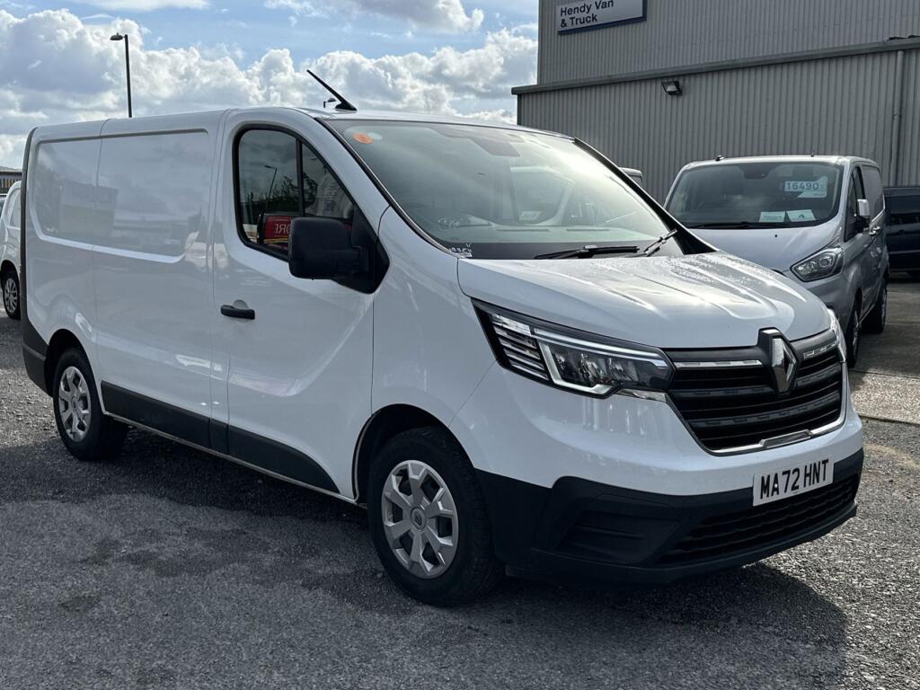 2022 Renault Trafic Panel Van with 12,272 miles