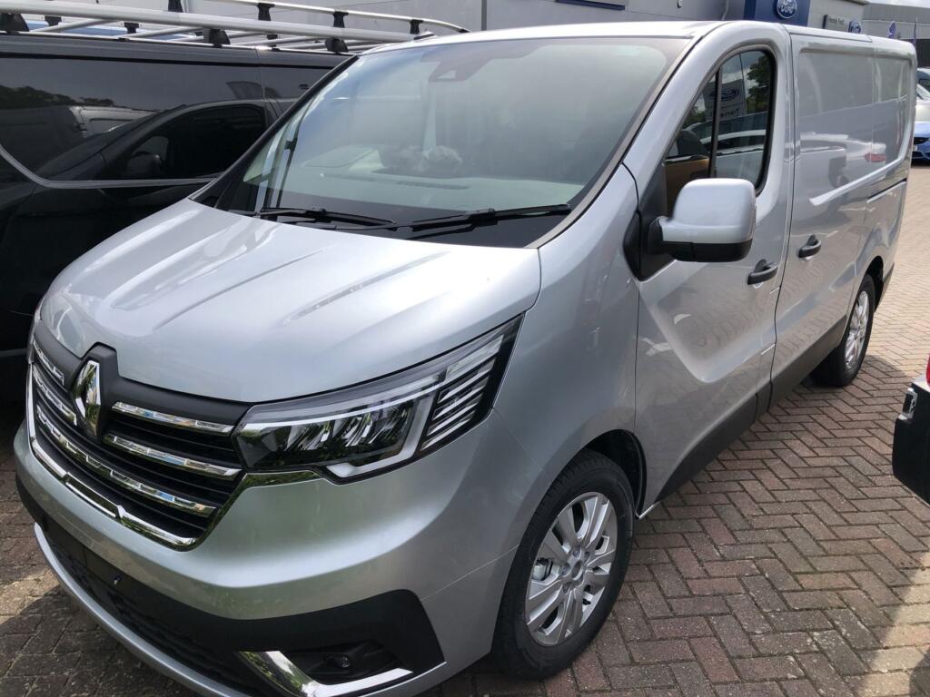 2023 Renault Trafic Panel Van with 156 miles