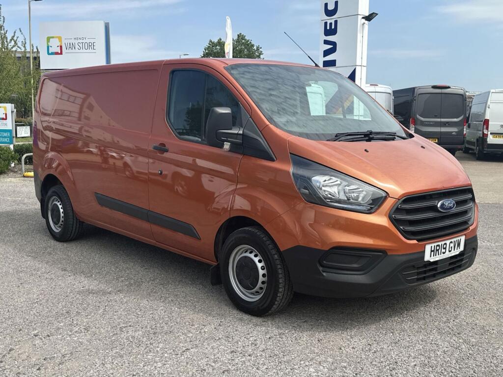 2019 Ford Transit Custom Panel Van with 40,206 miles