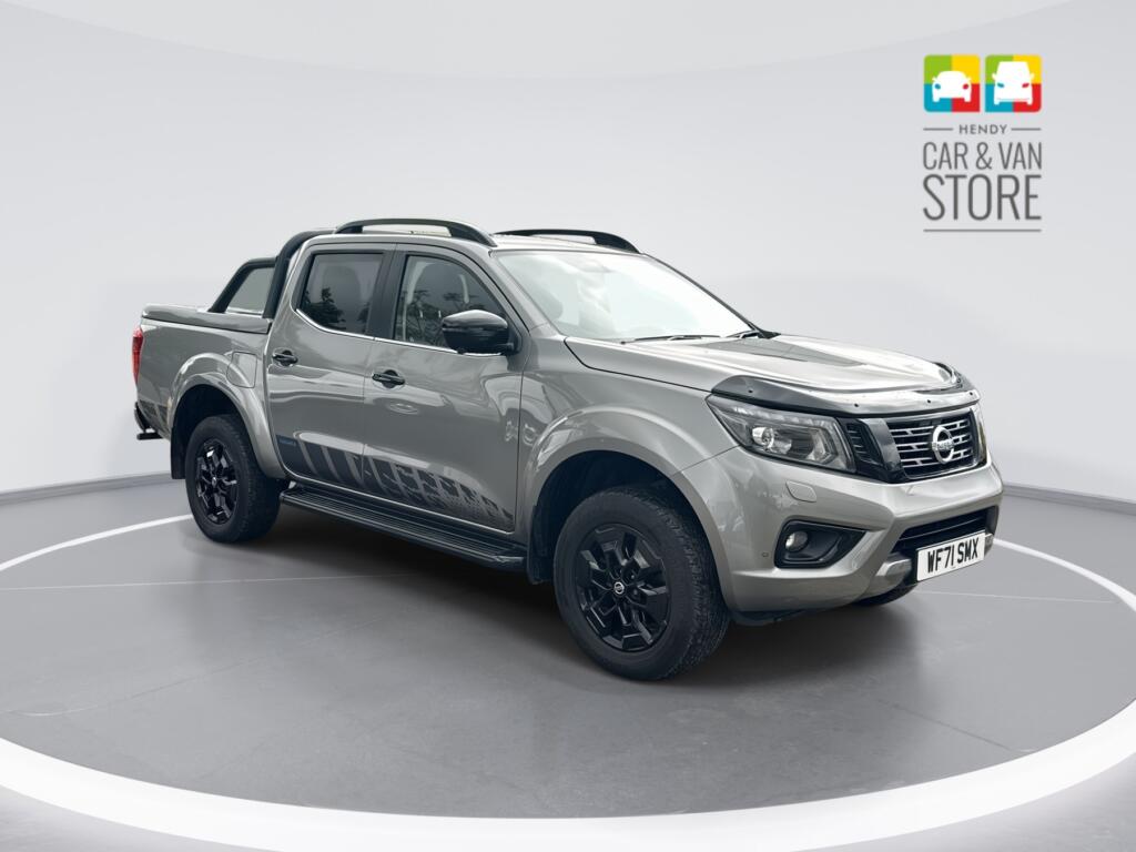 2021 Nissan Navara Pickup with 27,605 miles