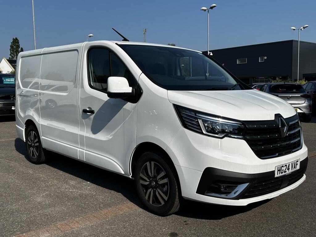 2024 Renault Trafic Panel Van with 122 miles