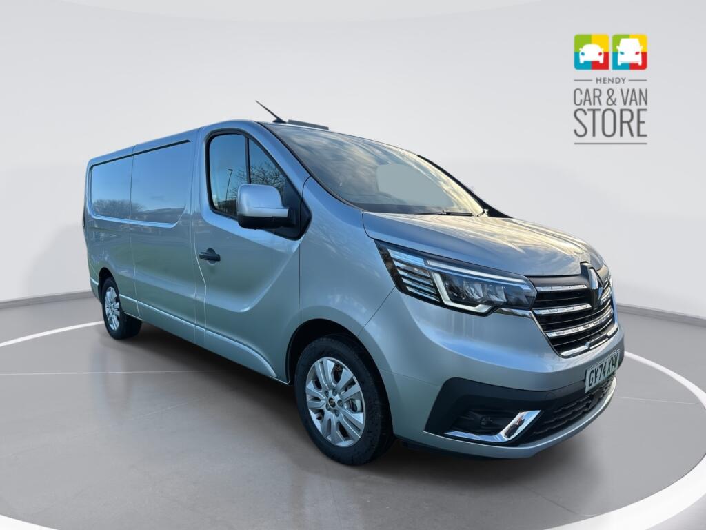 2024 Renault Trafic Panel Van with 5 miles