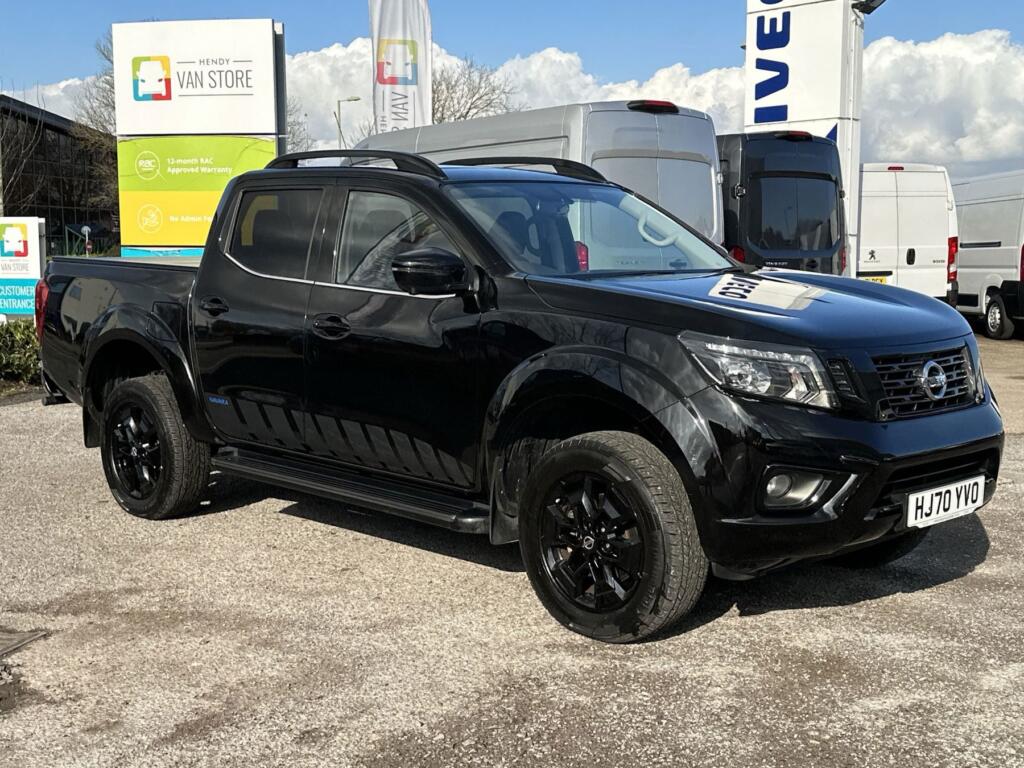 2020 Nissan Navara Pickup with 39,456 miles